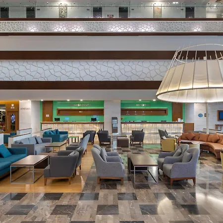 Ramada Plaza 5*