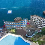 Ramada Plaza Hotel