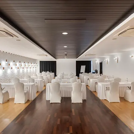 Ramada Plaza Hotel