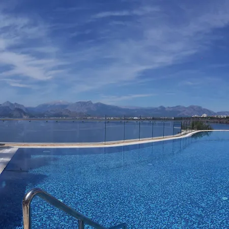 Ramada Plaza Hotel Antalya