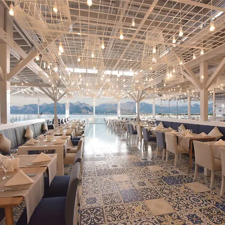 Ramada Plaza Hotel Antalya