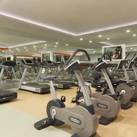 Ramada Plaza Hotel 5*