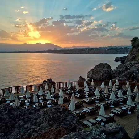 Ramada Plaza Otel 5*