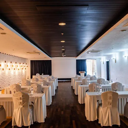 Ramada Plaza 5* Antalya