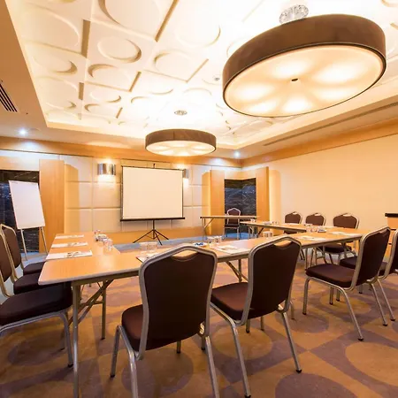 Ramada Plaza 5* Antalya