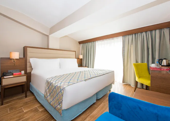 رمادا بلازا انطاليا 5*