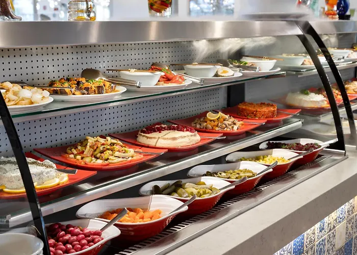 فندق رمادا بلازا انطاليا