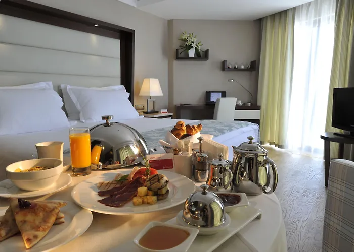 رمادا بلازا انطاليا 5* أنطاليا