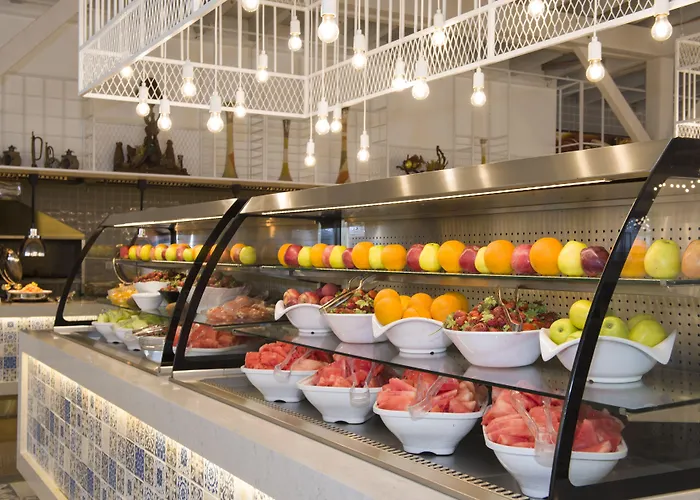 رمادا بلازا انطاليا