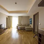 Hotel Ramada Plaza 5*