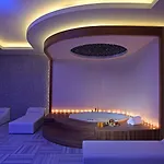 Ramada Plaza Hotel 5*