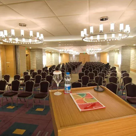 Szálloda Ramada Plaza