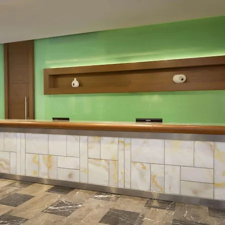 Ramada Plaza Szálloda