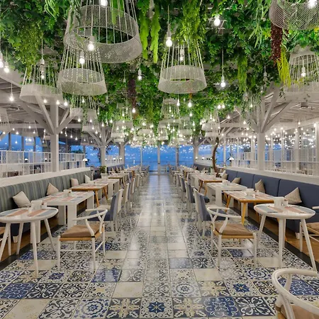 Ramada Plaza Szálloda Antalya