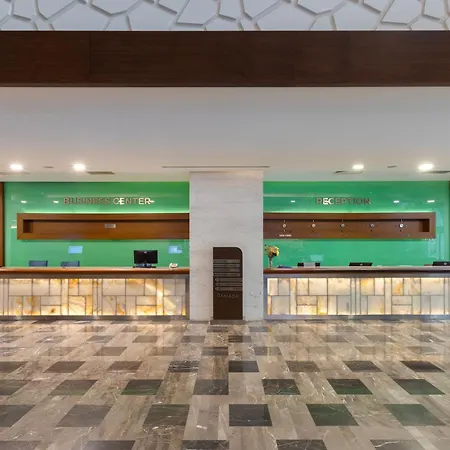 Szálloda Ramada Plaza Antalya